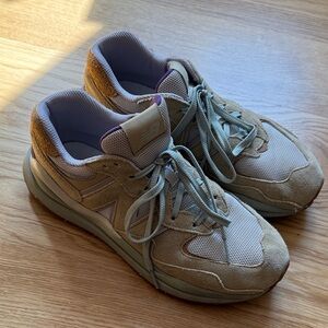 New Balance Women's Beige and Purple Sneakers